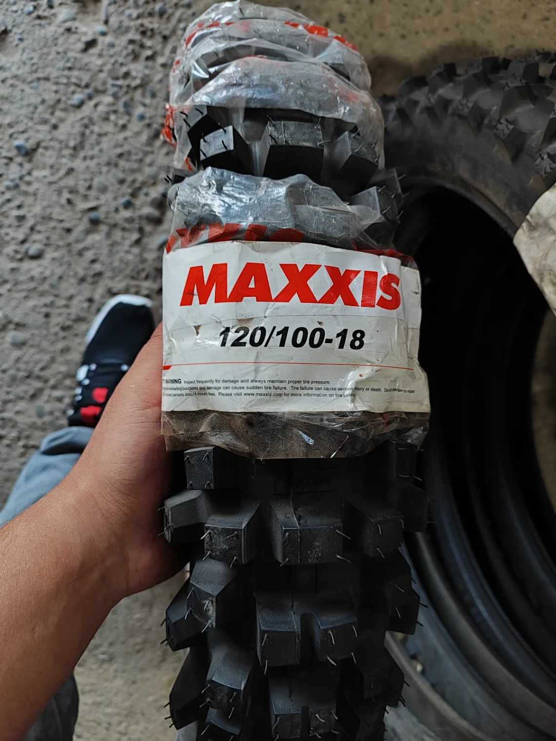 llanta-maxxis-120100-18-68m