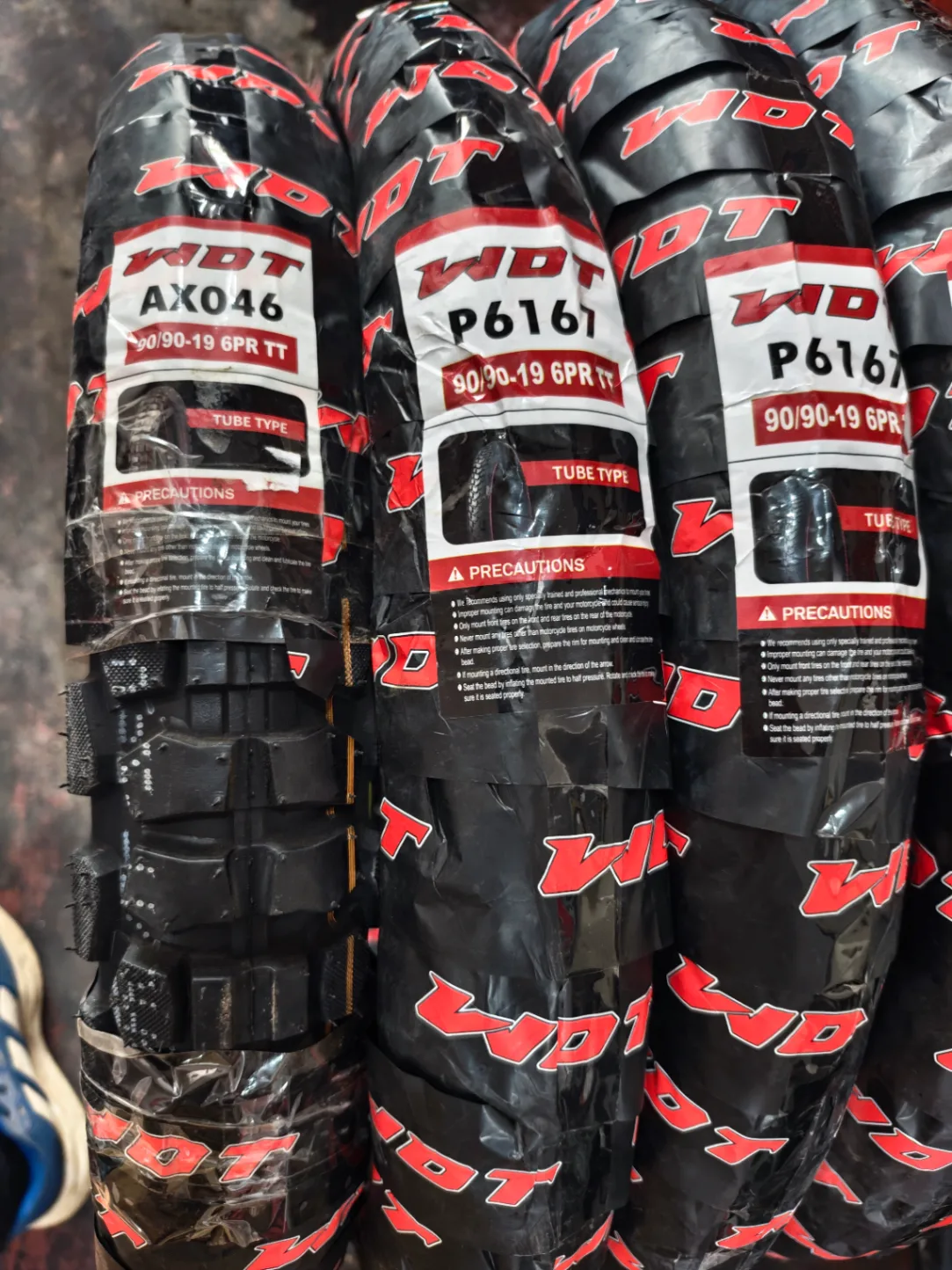 LLANTA OBOR 90/90-19