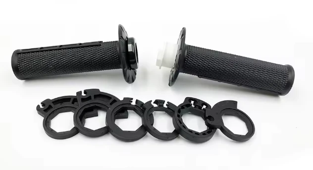 manoplas-con-bases-universales-negro-e96
