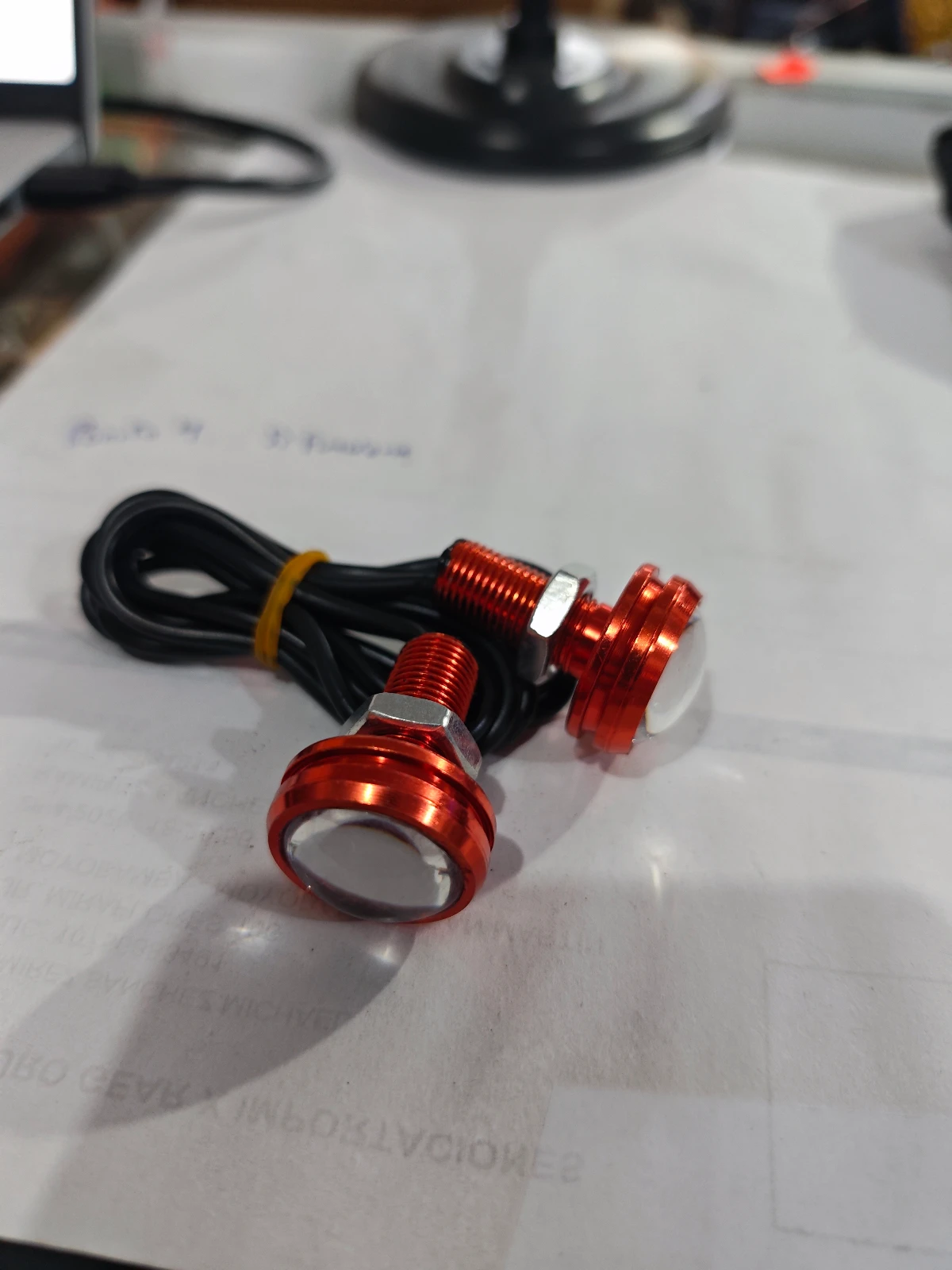 foco-led-moto-rojo